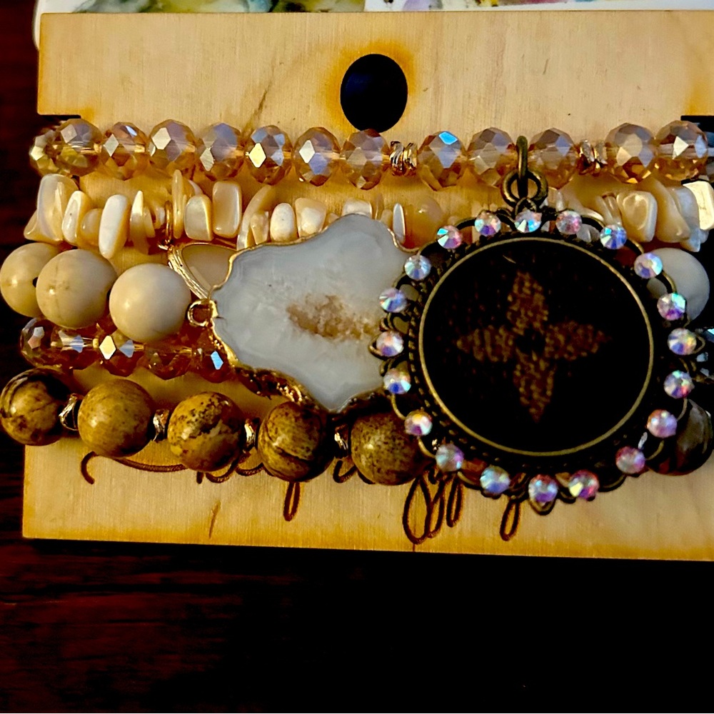 Keep It Gypsy 5 Amazing Bracelets